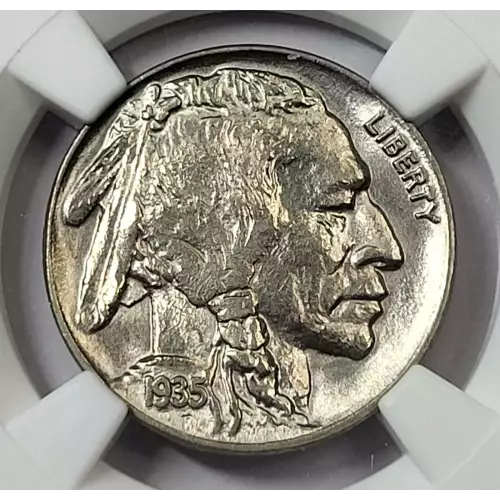 1935