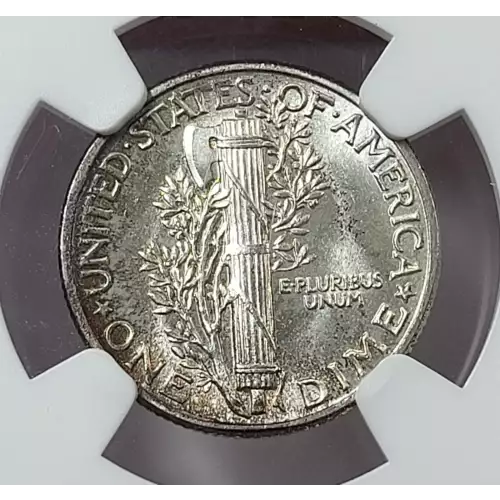 1943