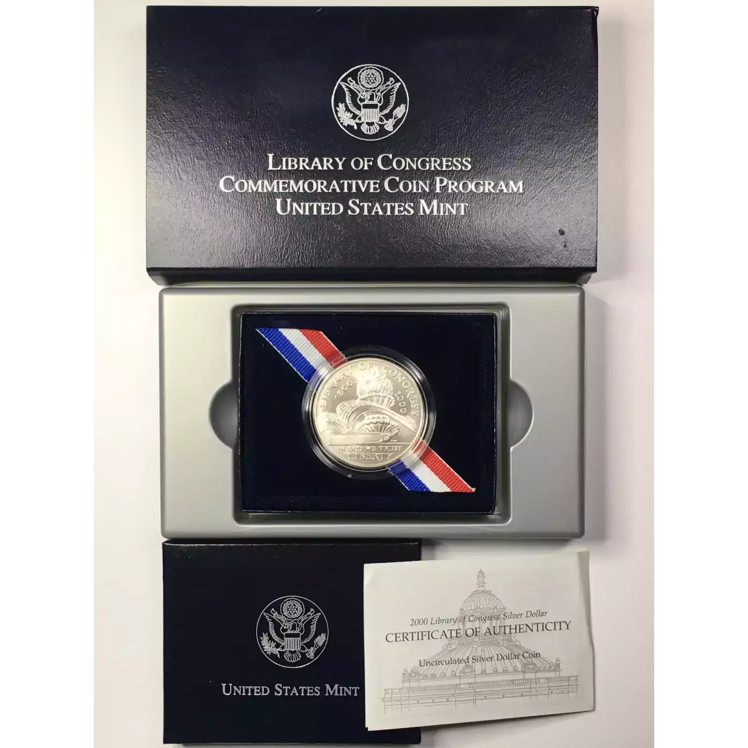 2000-P Library of Congress Bicentennial Uncirculated Silver Dollar w Box & COA (2)