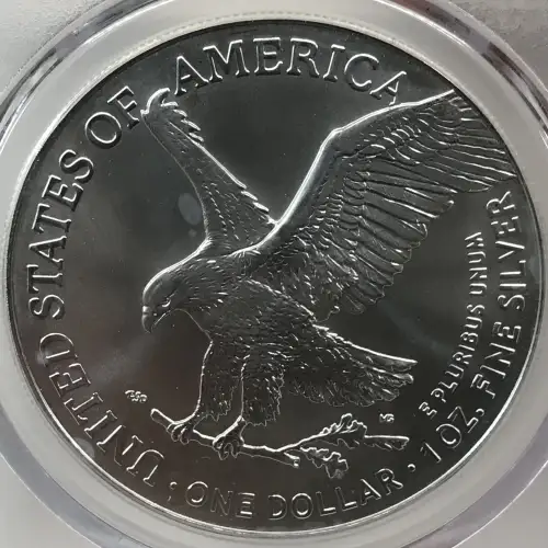 2025-(P) $1 Silver Eagle with Eagle Privy Struck at Philadelphia CM Fall Classic Wade Bogg Wade Boggs (3)