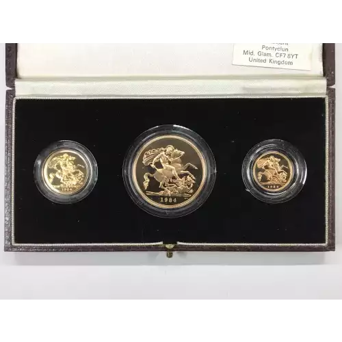 GREAT BRITAIN Gold SOVEREIGN (2)